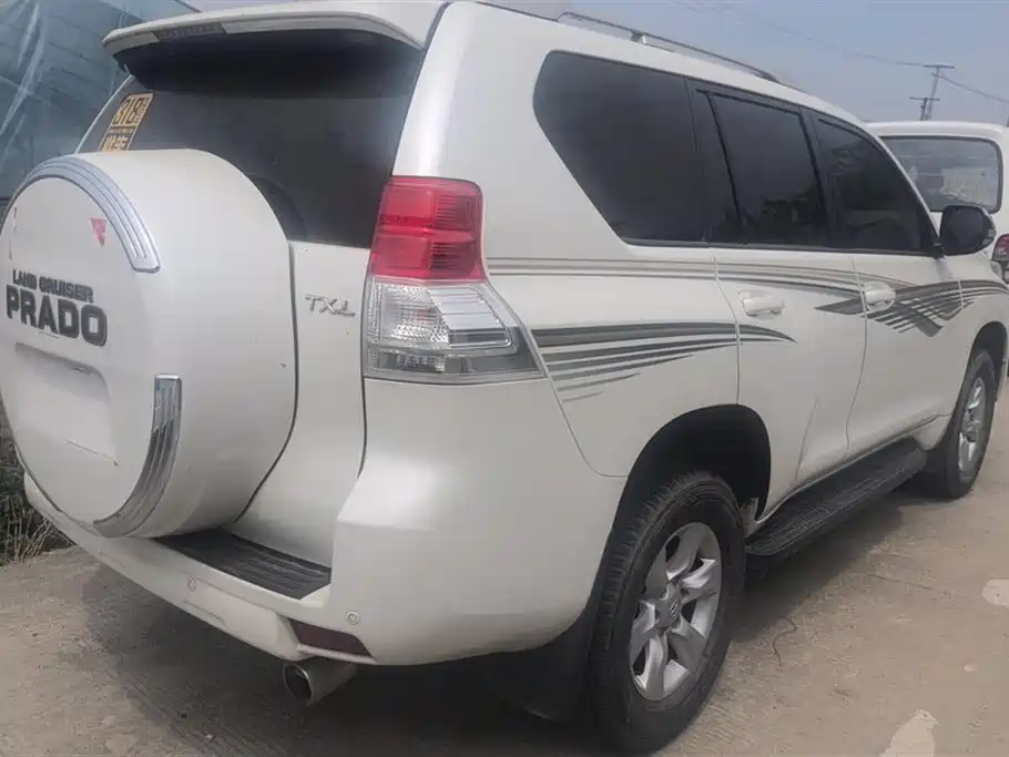 Toyota Prado (Import) 2010 2.7L Auto Luxury фото 3
