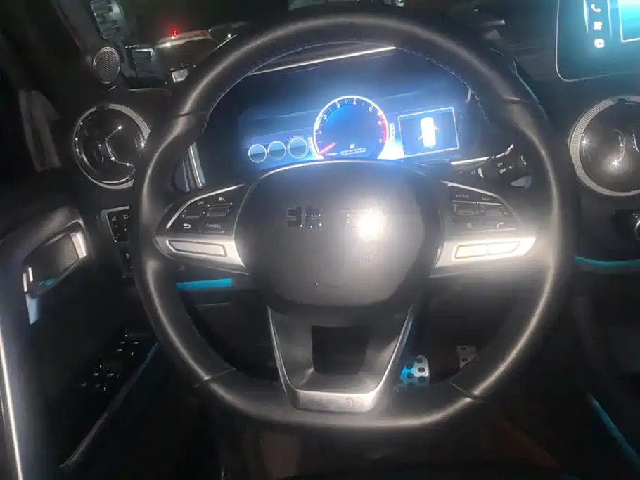 BAIC ORV Beijing Offroad BJ40 2023 2.0T Auto 4WD Urban Hunter Knight Edition фото 15