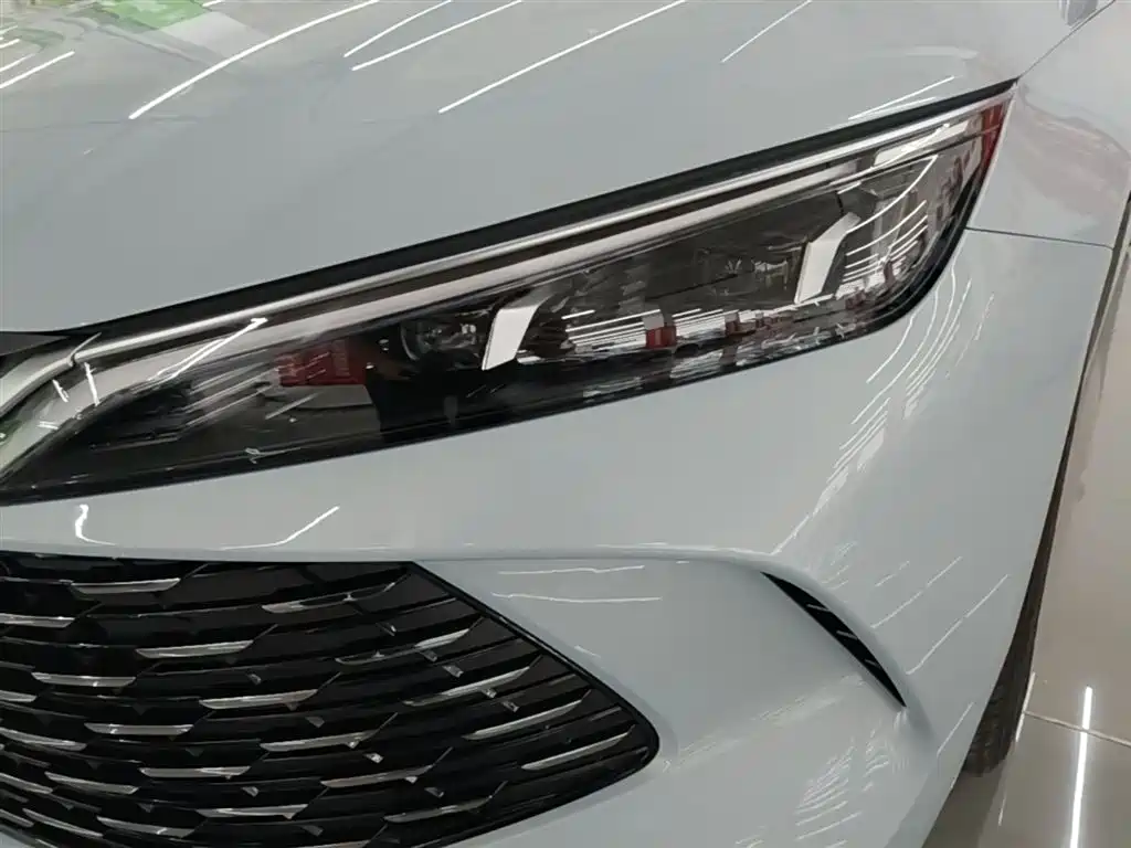 BYD Qin L 2024 DM-i 80KM Superior фото 24