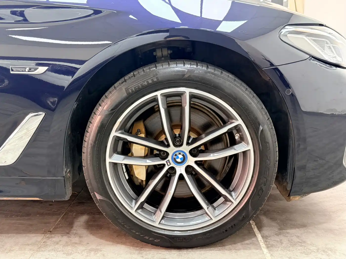 BMW 5 Series New Energy 2023 2022 Facelift 535Le M Sport Package