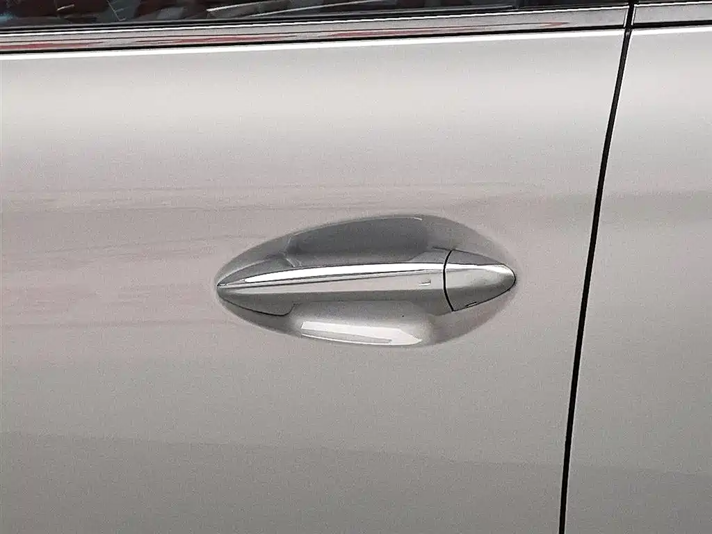 Hongqi HS5 2019 2.0T Smart Connect Enjoy Edition фото 18