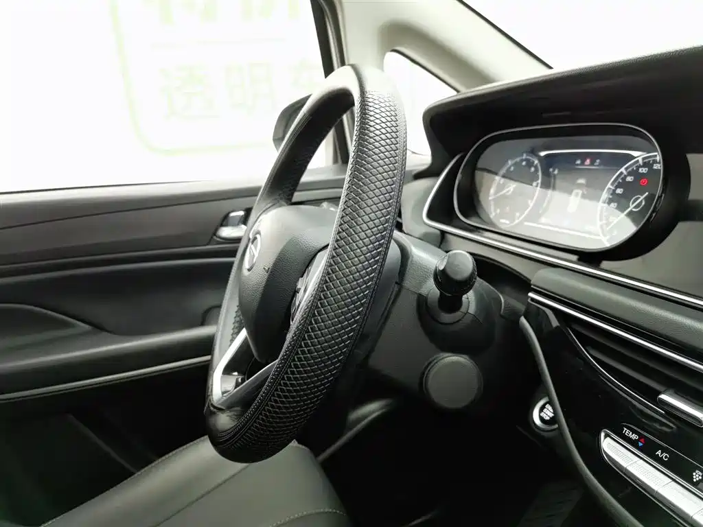 GAC Trumpchi Trumpchi M6 2021 270T DCT Luxury Edition (7-Seater) фото 22
