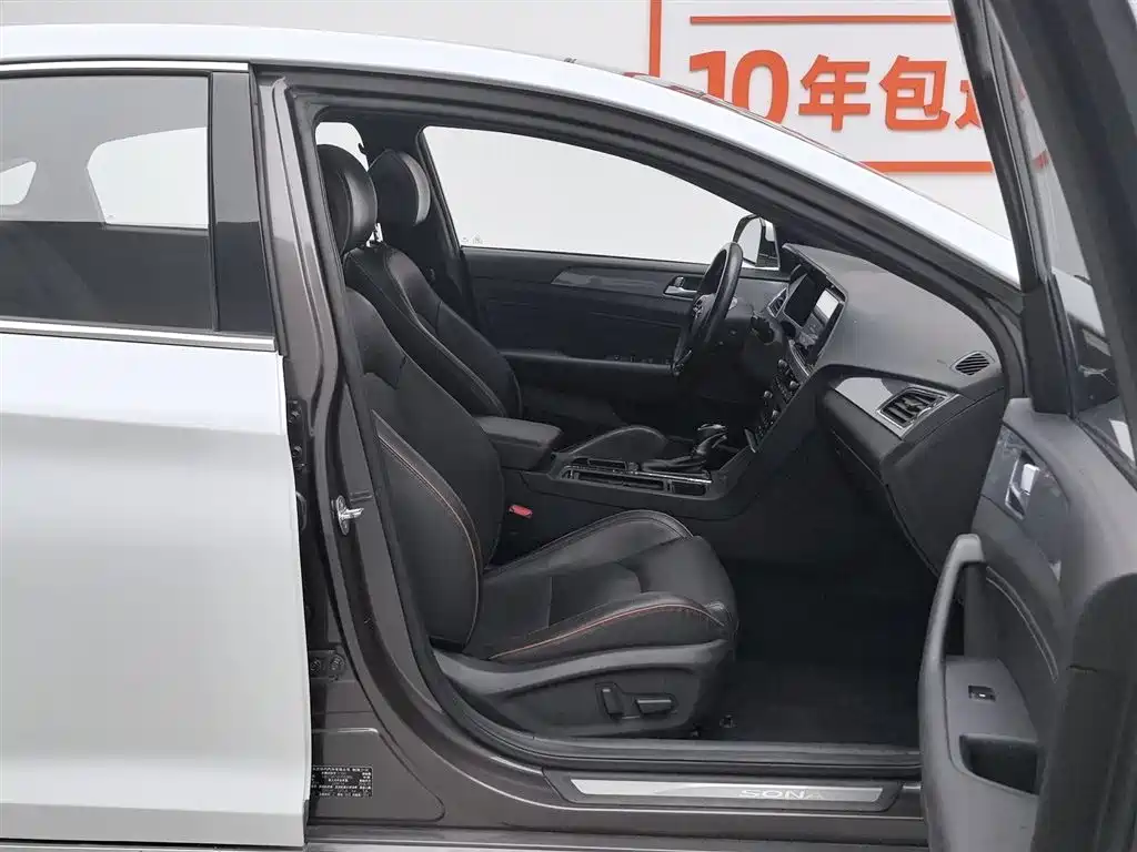 Hyundai Sonata 2015 1.6T GLS Smart фото 23