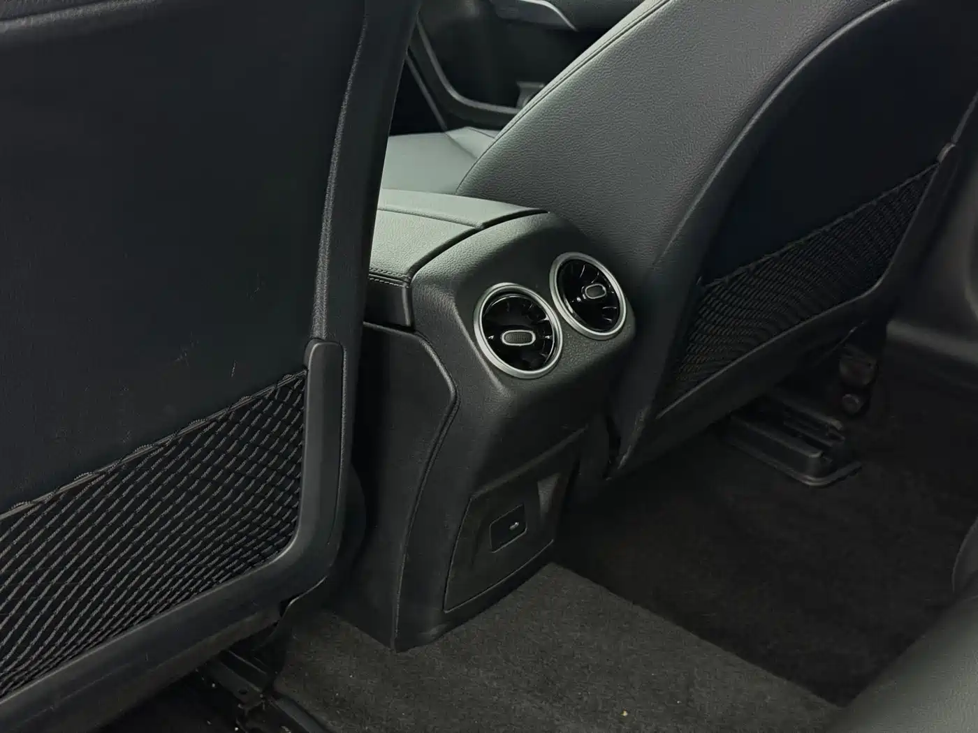 Mercedes-Benz A-Class 2022 A 180 L Sport Sedan фото 15