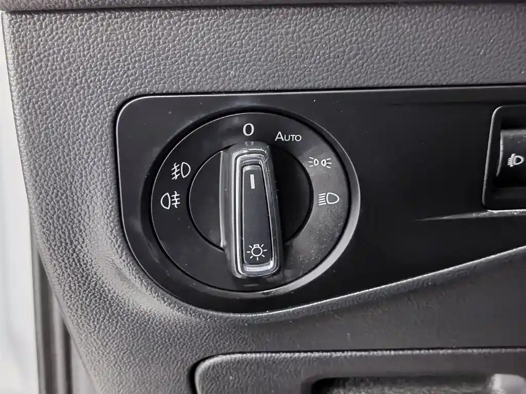 Volkswagen Tiguan L 2019 330TSI Auto 2WD Smart Luxury Edition China V фото 21