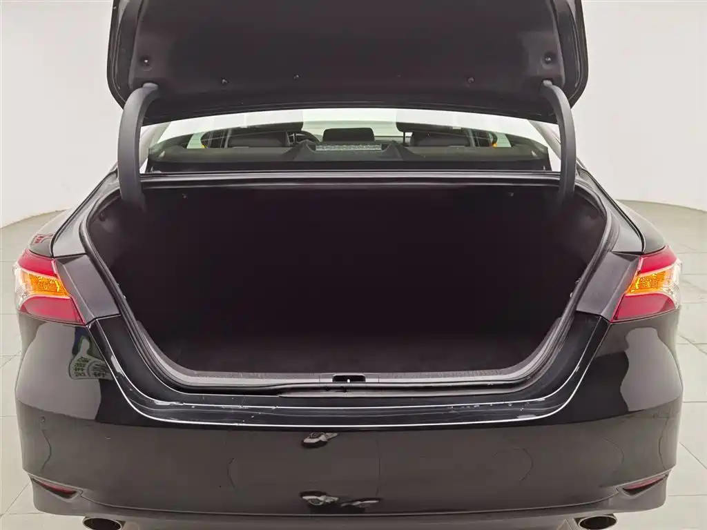 Toyota Camry 2019 Facelift 2.0G Luxury Edition фото 16
