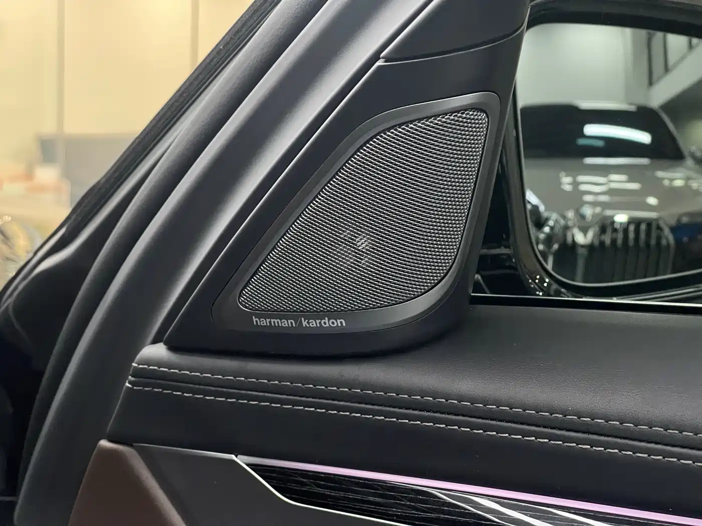BMW 7 Series 2021 Model 740Li Leading M Sport Package фото 24