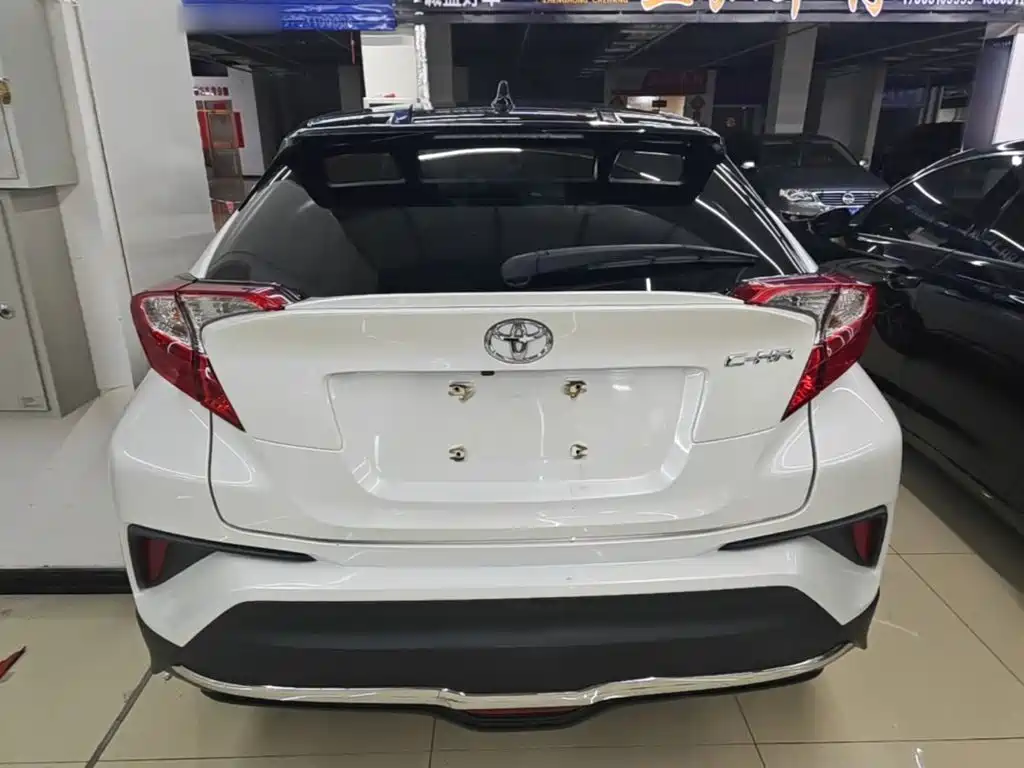 Toyota C-HR 2019 2018 2.0L Leading Edition China VI