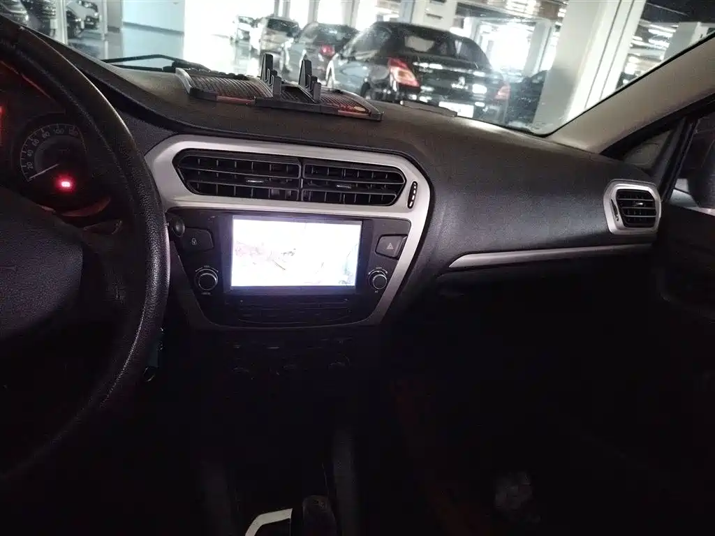 Peugeot 301 2016 1.6L Manual Comfort Edition фото 10