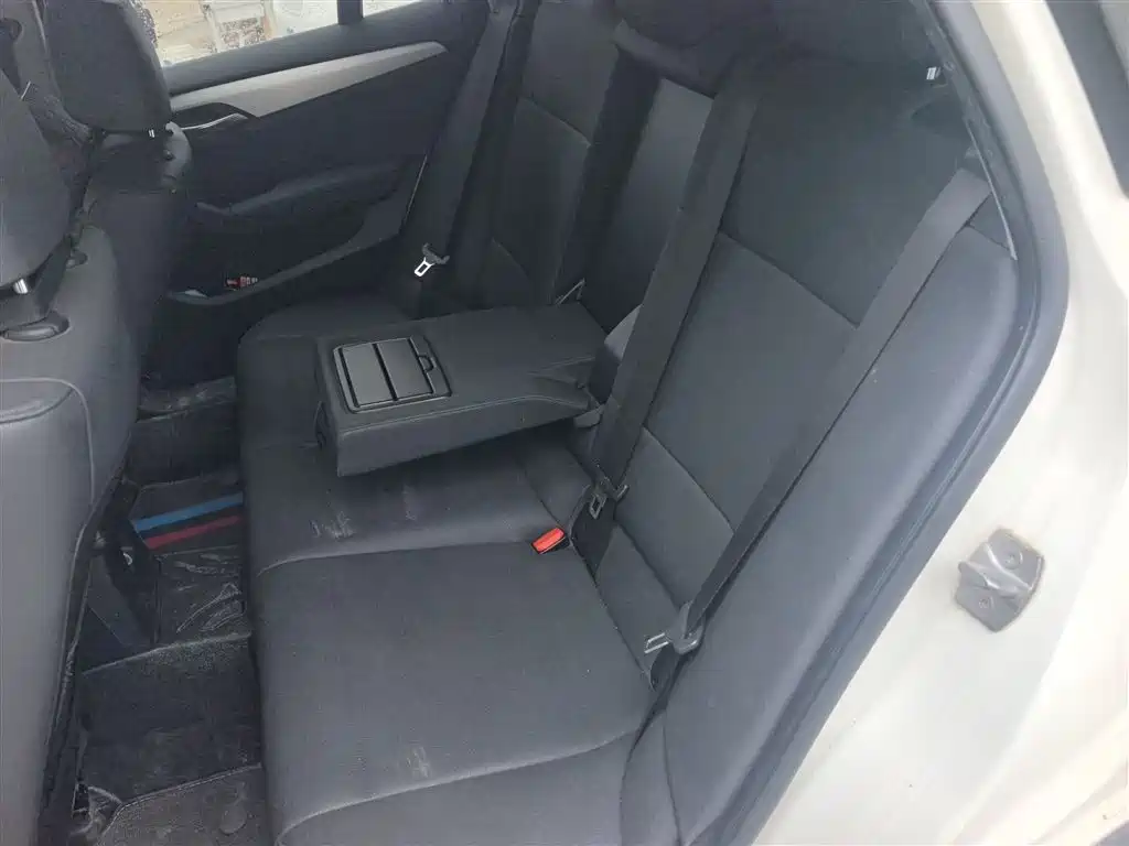 BMW X1 2014 sDrive18i Leading Edition фото 24