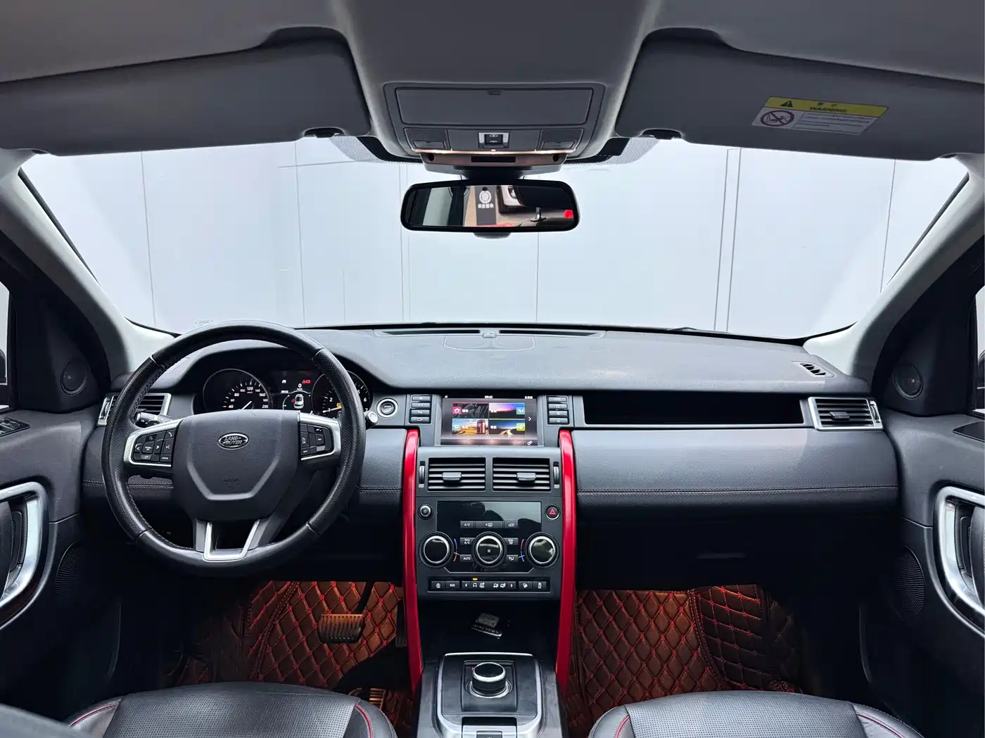 Land Rover Discovery Sport 2019 240PS SE Dynamic Edition China V фото 17