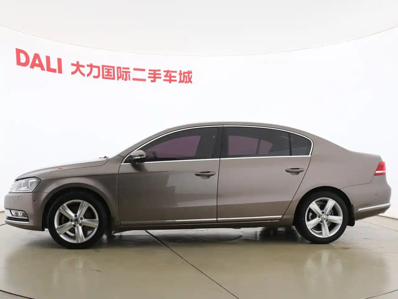 Volkswagen Magotan 2015 1.8TSI Premium фото 4