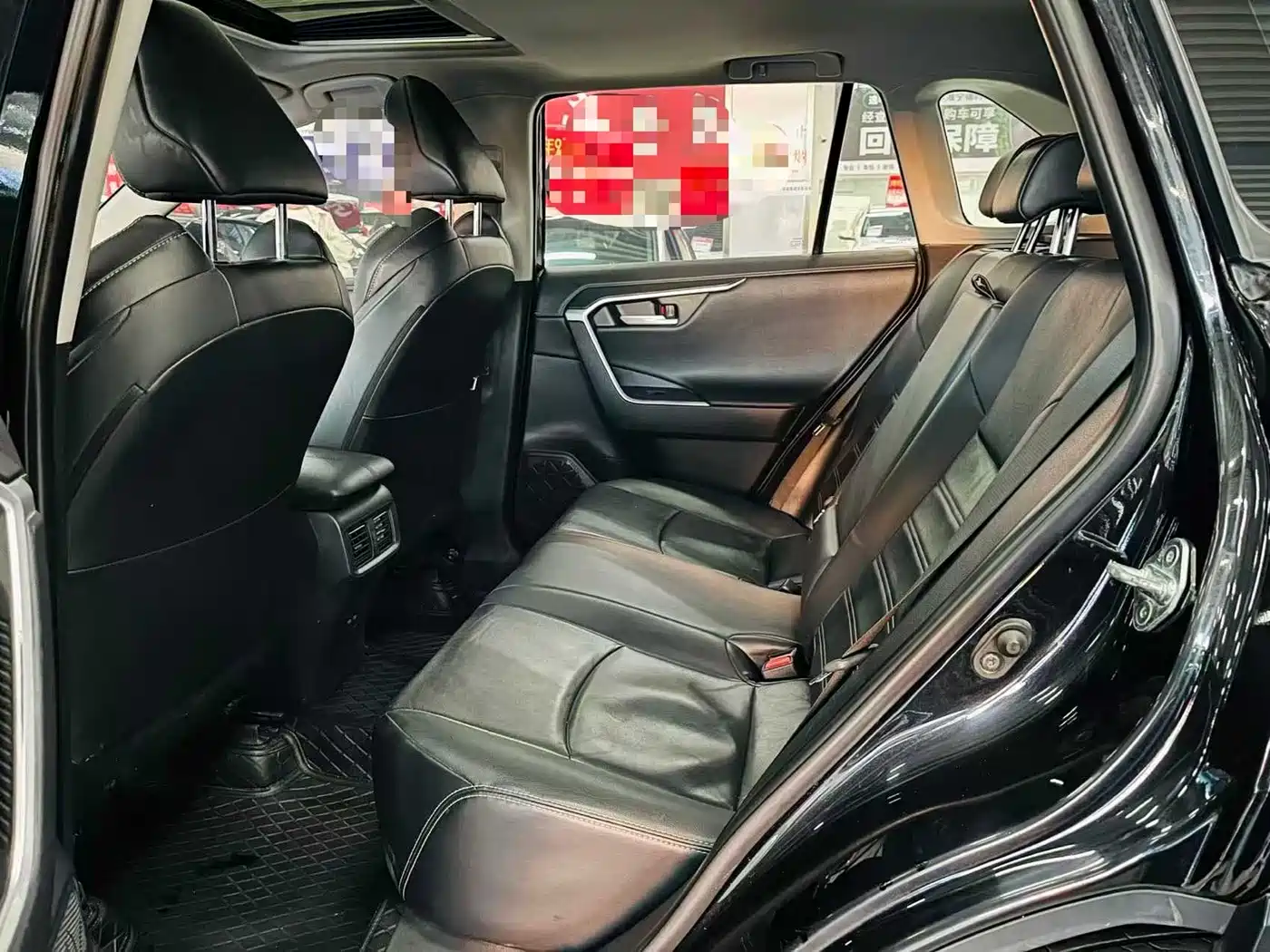 Toyota Wildlander 2022 2.0L CVT AWD Luxury PLUS Edition фото 9
