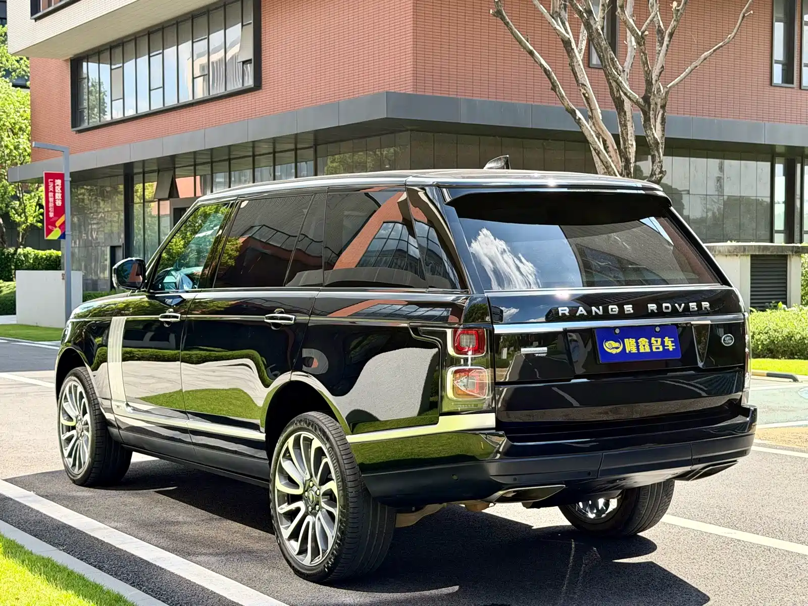 Фото 8 - Land Rover Range Rover