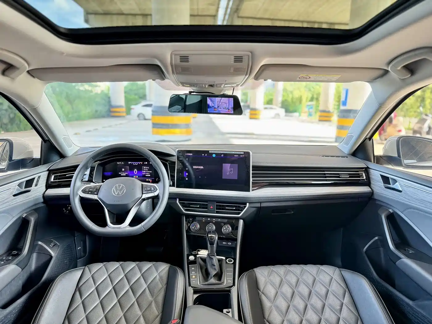 Volkswagen Sagitar 2023 300TSI DSG Excellence Edition фото 7