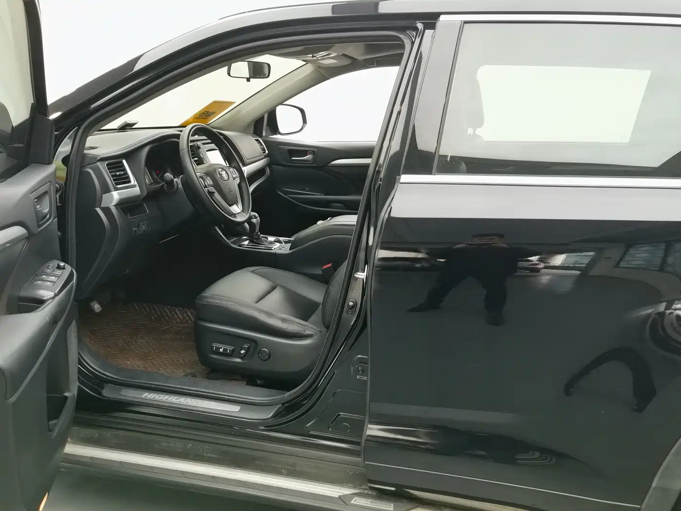 Toyota Highlander 2015 2.0T AWD Luxury Edition 7-seater фото 6