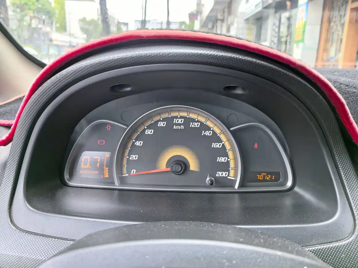 Chevrolet Sail 2013 Sedan 1.4L Manual Premium Happiness Edition фото 12