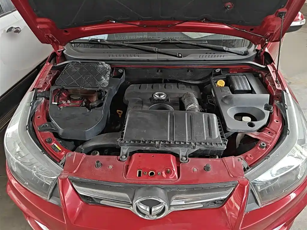 صورة 20 - BAIC Huansu S3