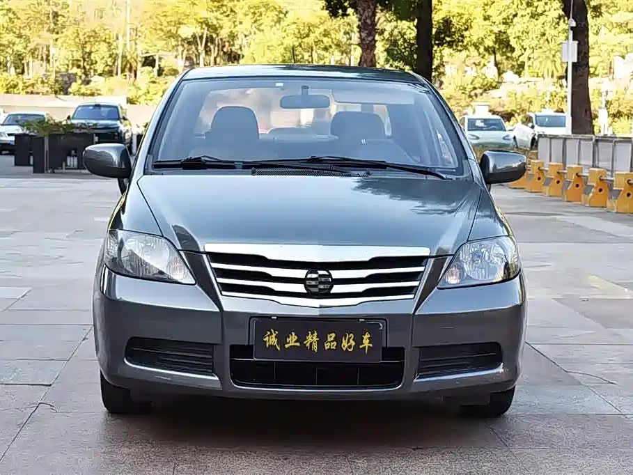 Everus S1 2012 2012 1.3L Automatic Comfort