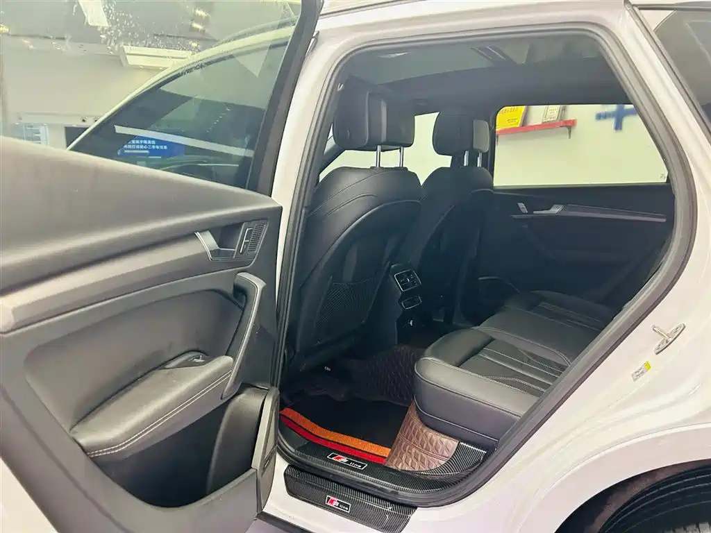 Audi Q5L 2024 Model 45 TFSI Luxury Dynamic фото 23