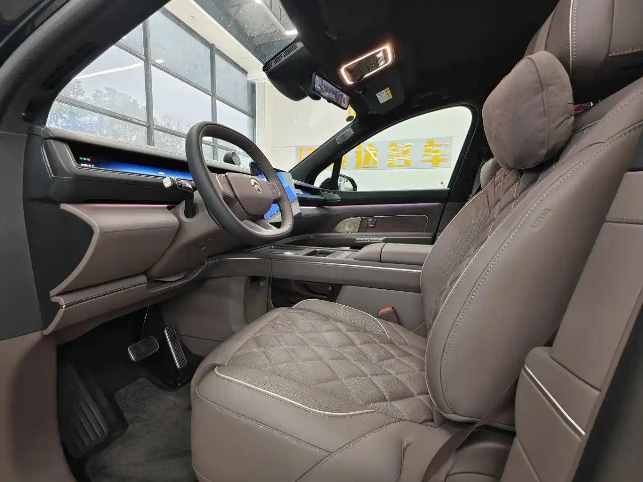 NIO ES8 2025 Base Model 7-Seater фото 11