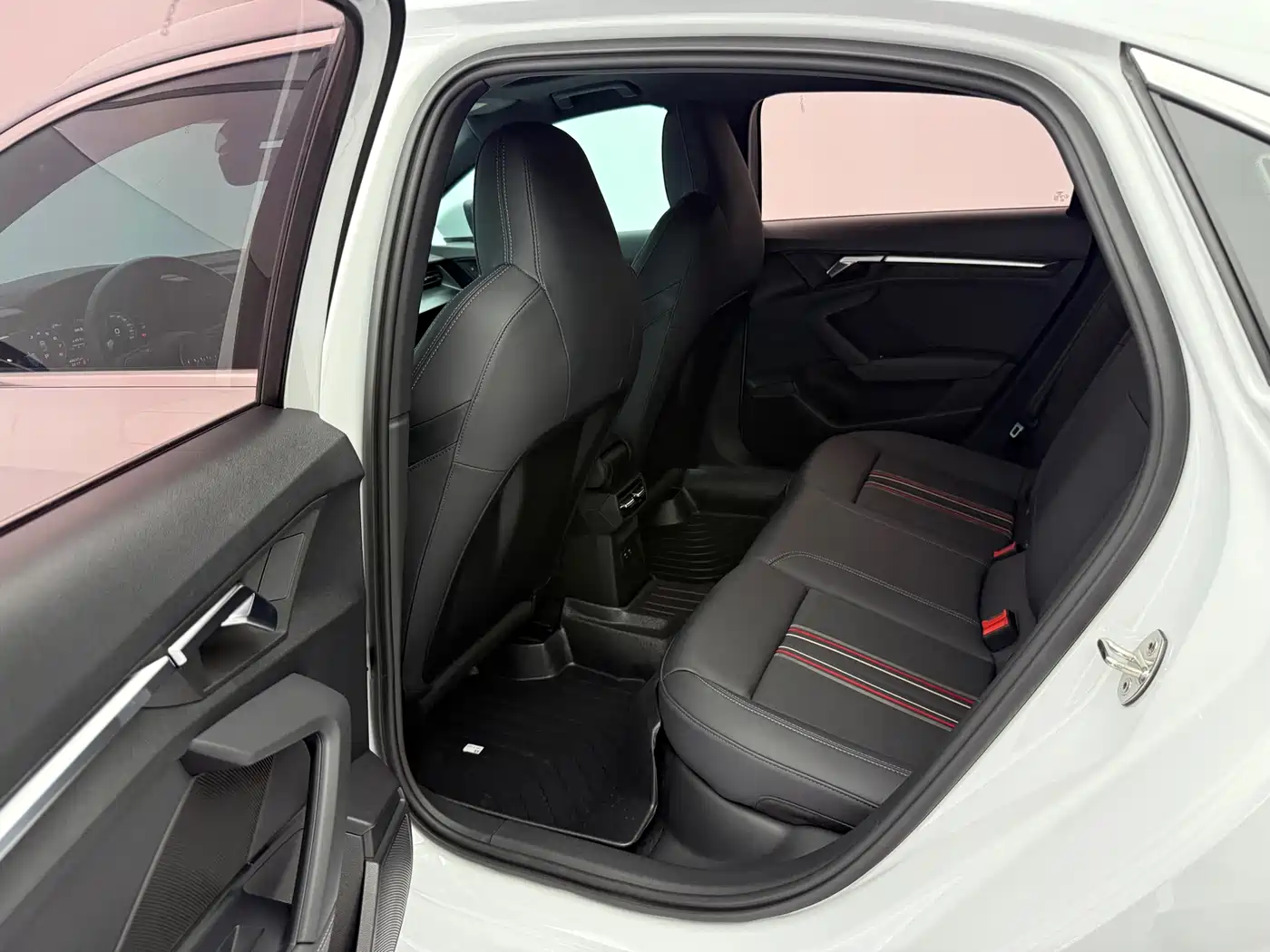 Audi A3 2022 A3L Limousine 35 TFSI Style Sport фото 17