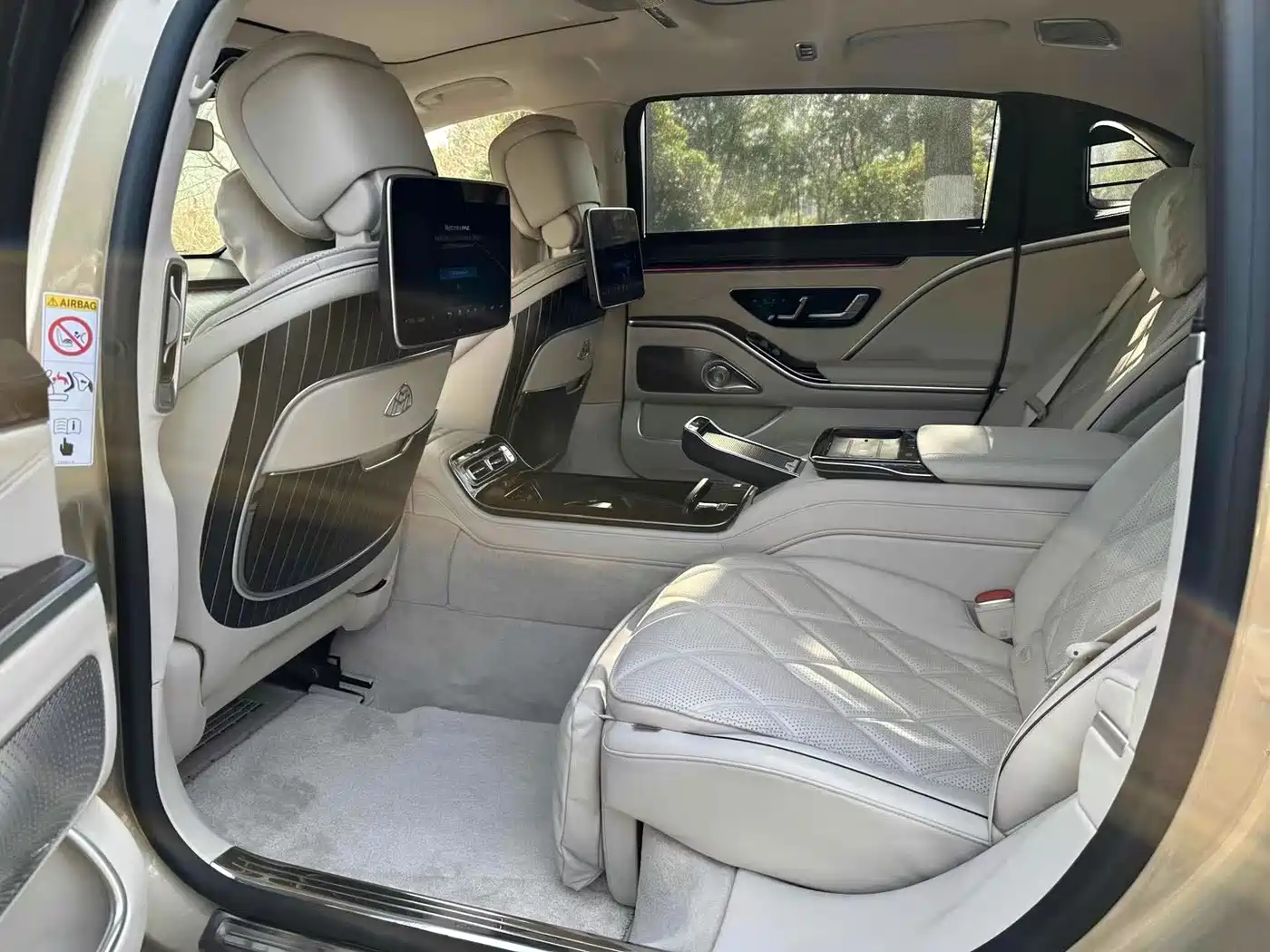Mercedes-Benz Maybach S-Class 2025 Model S 680 4MATIC фото 8