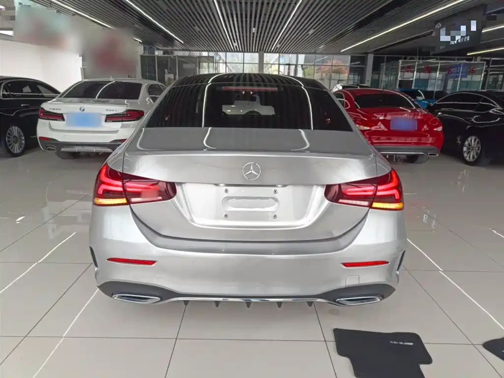 Mercedes-Benz A-Class 2020 A 200 L Sport Sedan фото 6