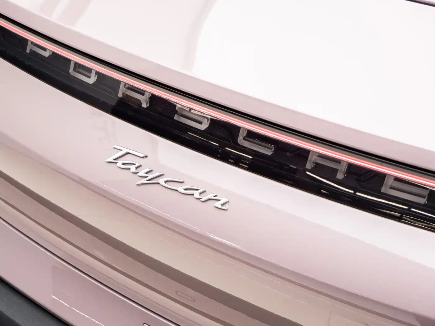 Porsche Taycan 2022 Facelift Taycan фото 7