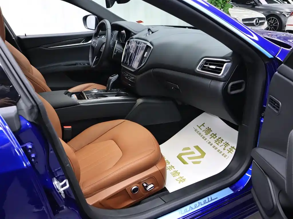 Maserati Ghibli 2023 2.0T GT фото 12