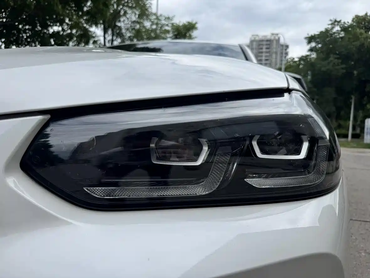 BMW iX3 2022 Innovation Leader фото 17
