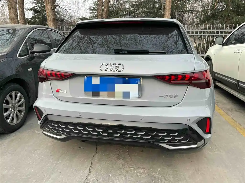 Audi A3 2025 Sportback 35TFSI Flying Premium фото 12