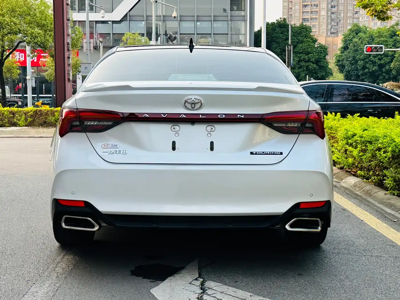Toyota Avalon 2023 2.5L Touring Premium Edition фото 10
