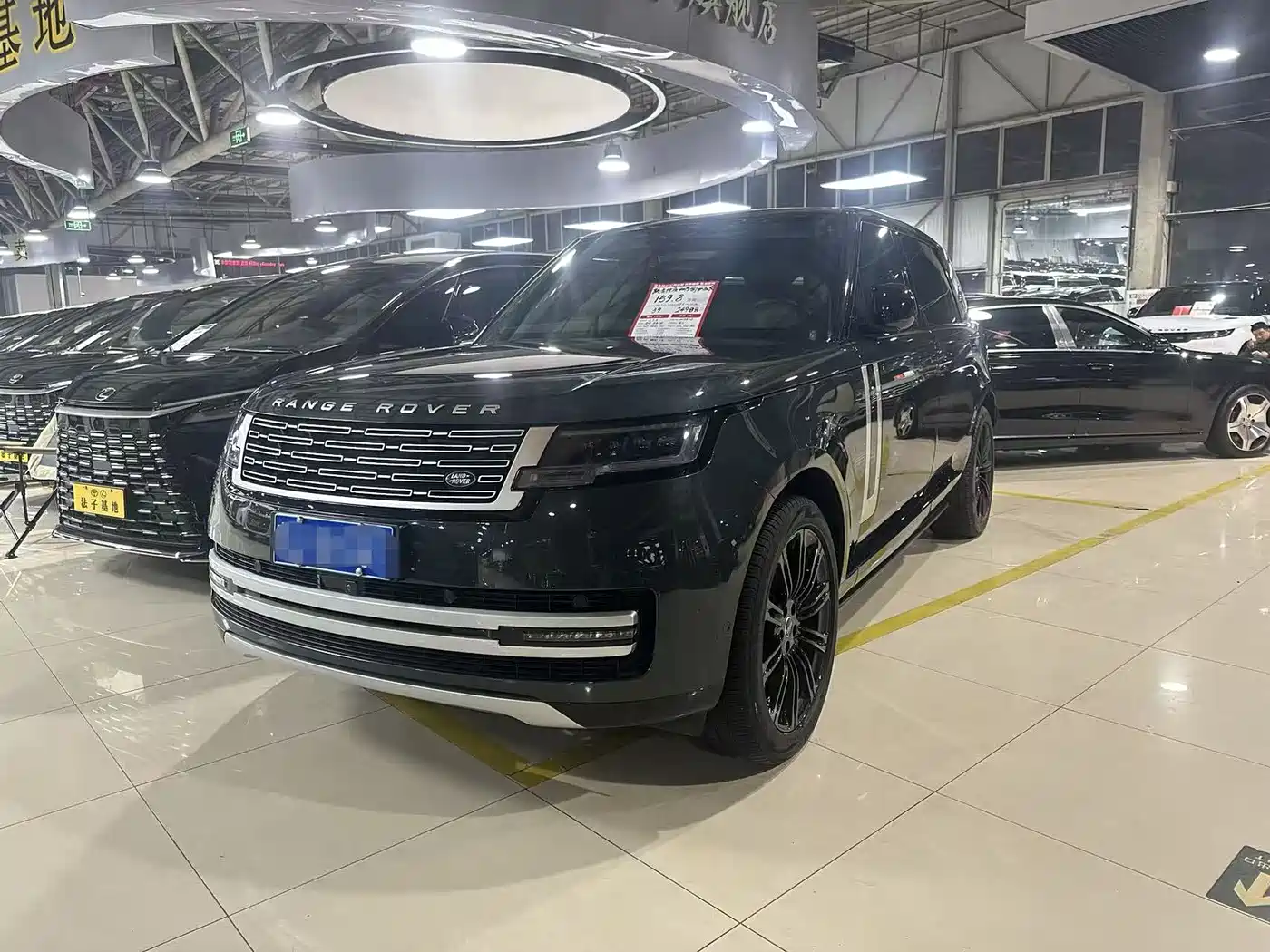 Land Rover Range Rover 2025 3.0 L6 400PS Genesis Extended Wheelbase