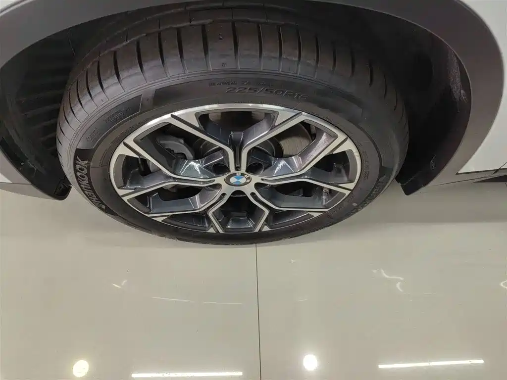 BMW X1 2022 sDrive25Li Leading фото 23
