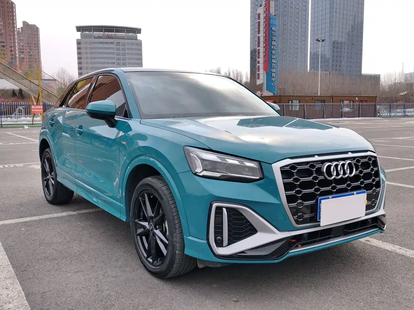 AUDI Q2L