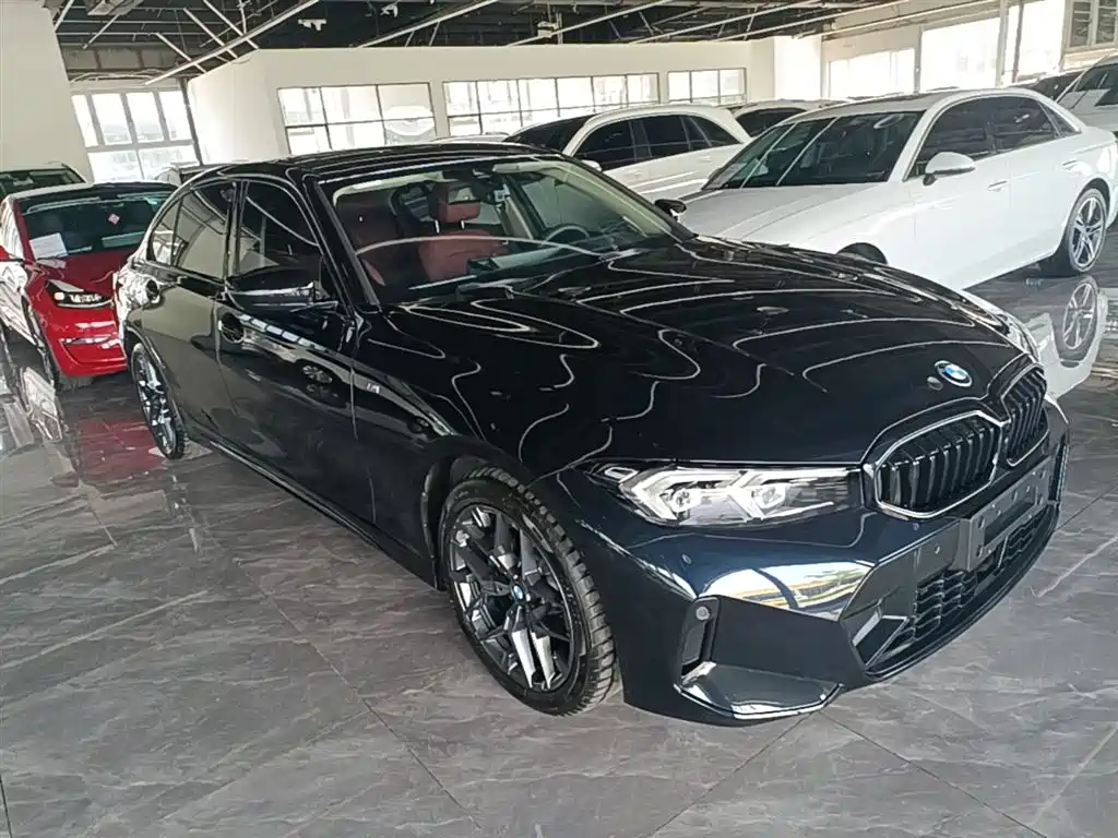 BMW 3 Series 2025 330Li M Sport Night Edition фото 4