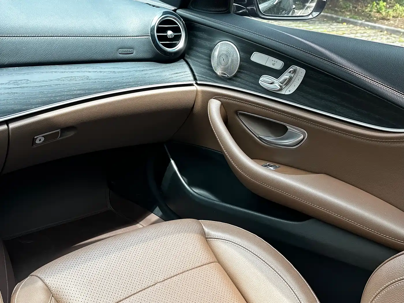 Mercedes-Benz E-Class 2023 E 300 L Premium фото 9