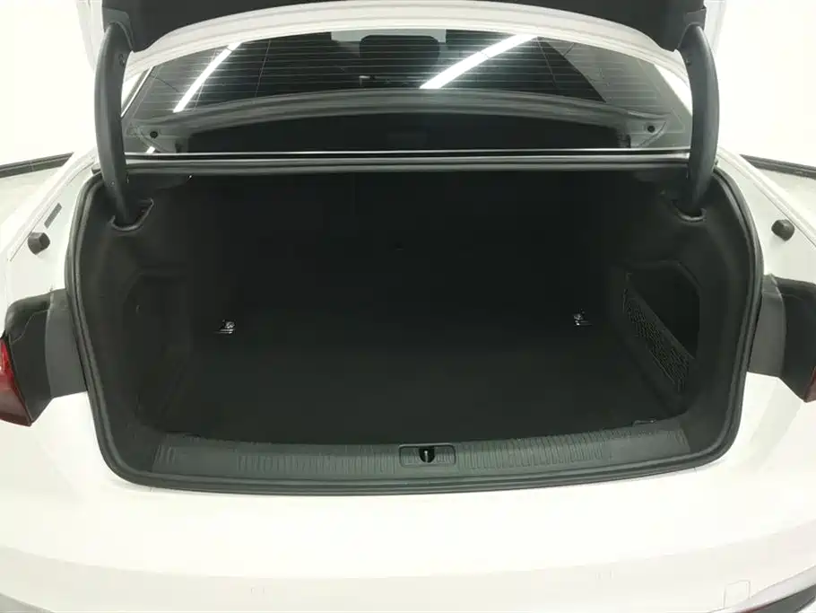 Audi A4L 2020 40 TFSI Fashion Dynamic Edition фото 4