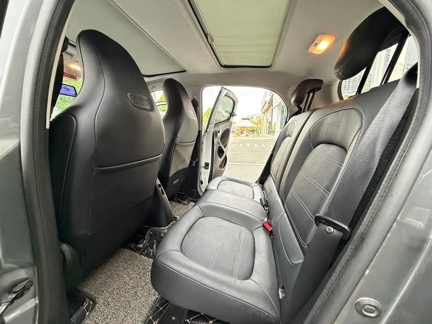 smart forfour 2016 2016 Model 0.9T 66kW Pioneer Edition