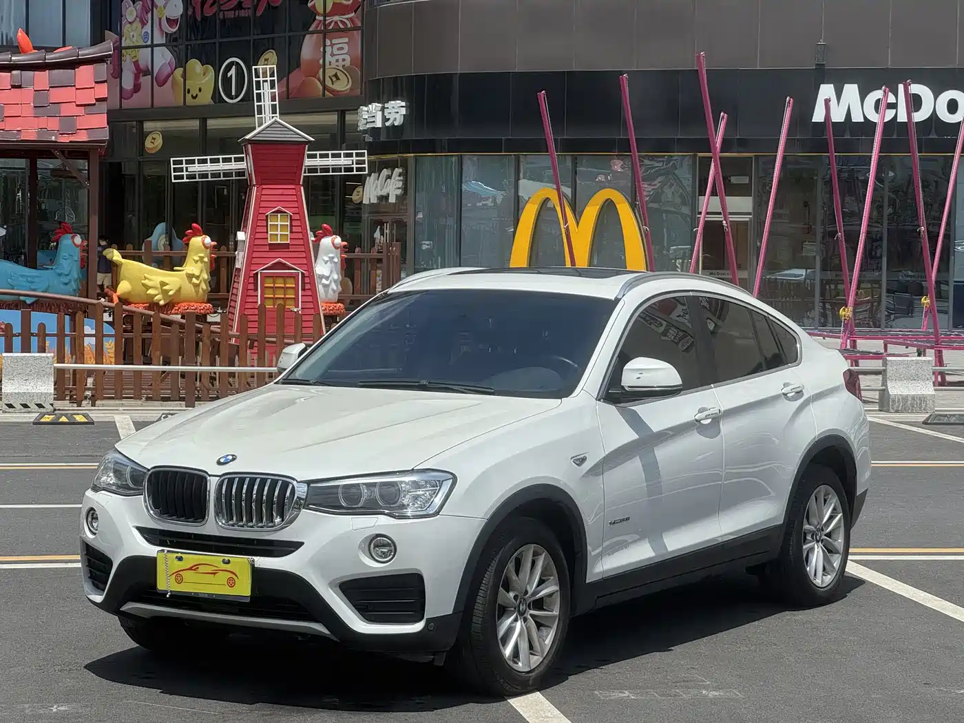 Photo 1 - BMW X4