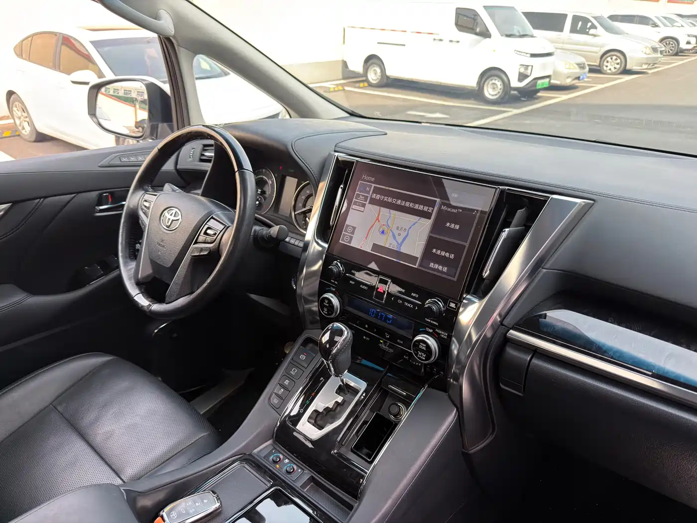 Toyota Vellfire 2023 Crown Hybrid 2.5L HV Luxury фото 13