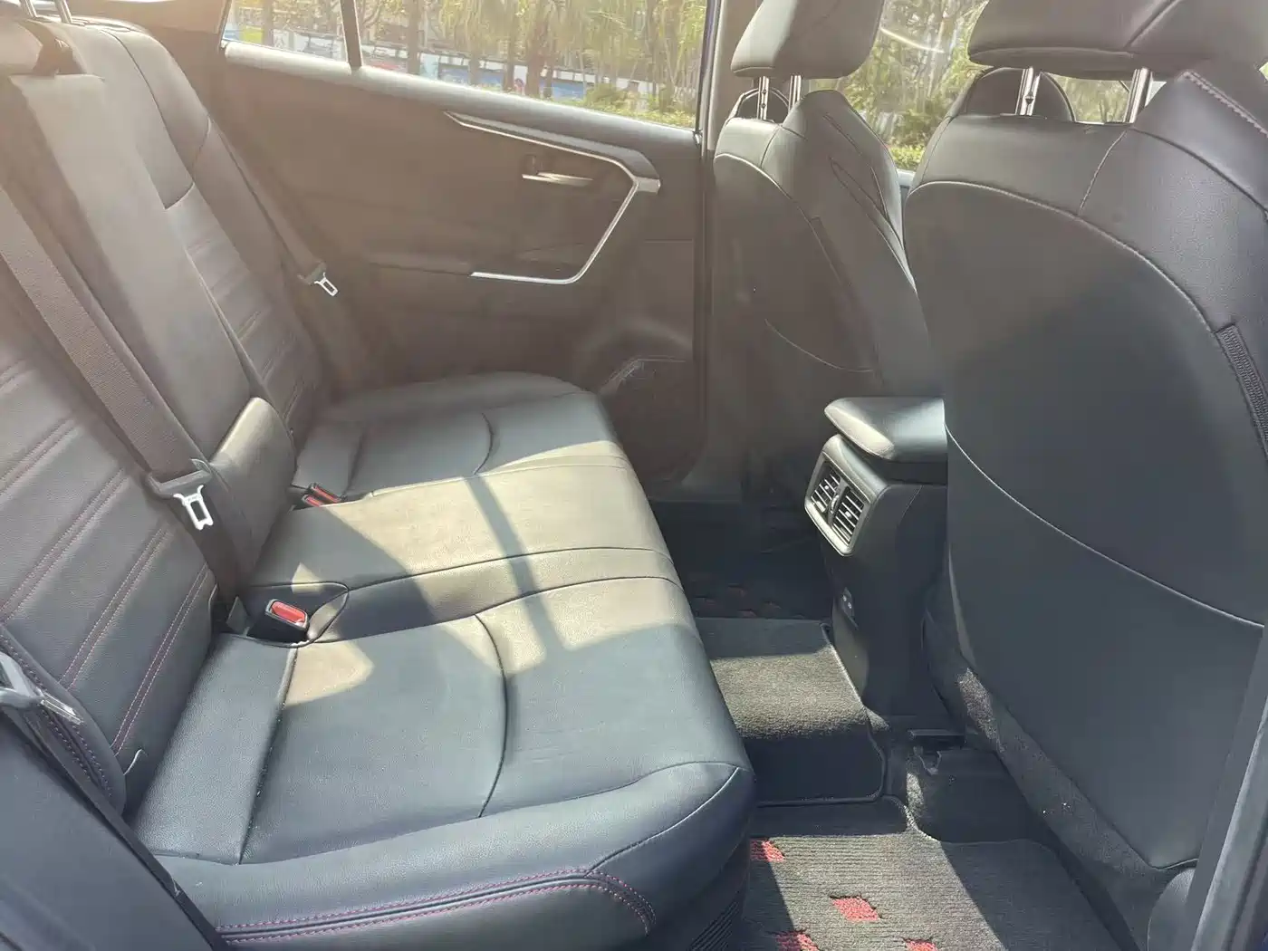 Toyota Wildlander New Energy 2021 High Performance 2.5L 2WD Power Edition фото 10