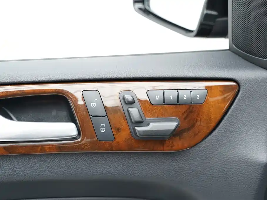Mercedes-Benz M-Class 2014 ML 400 4MATIC Luxury фото 9