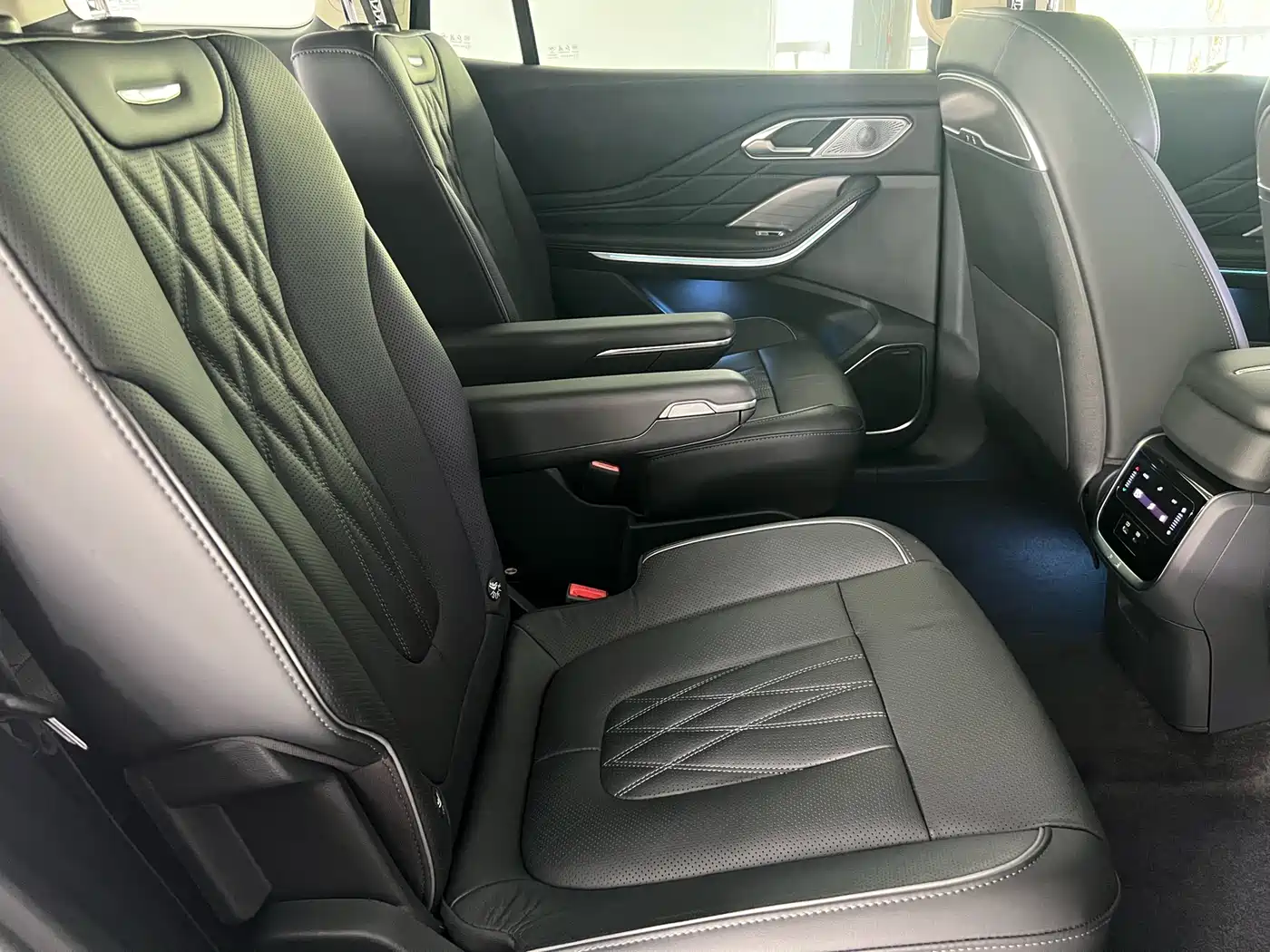 Hongqi HONGQI HS7 PHEV