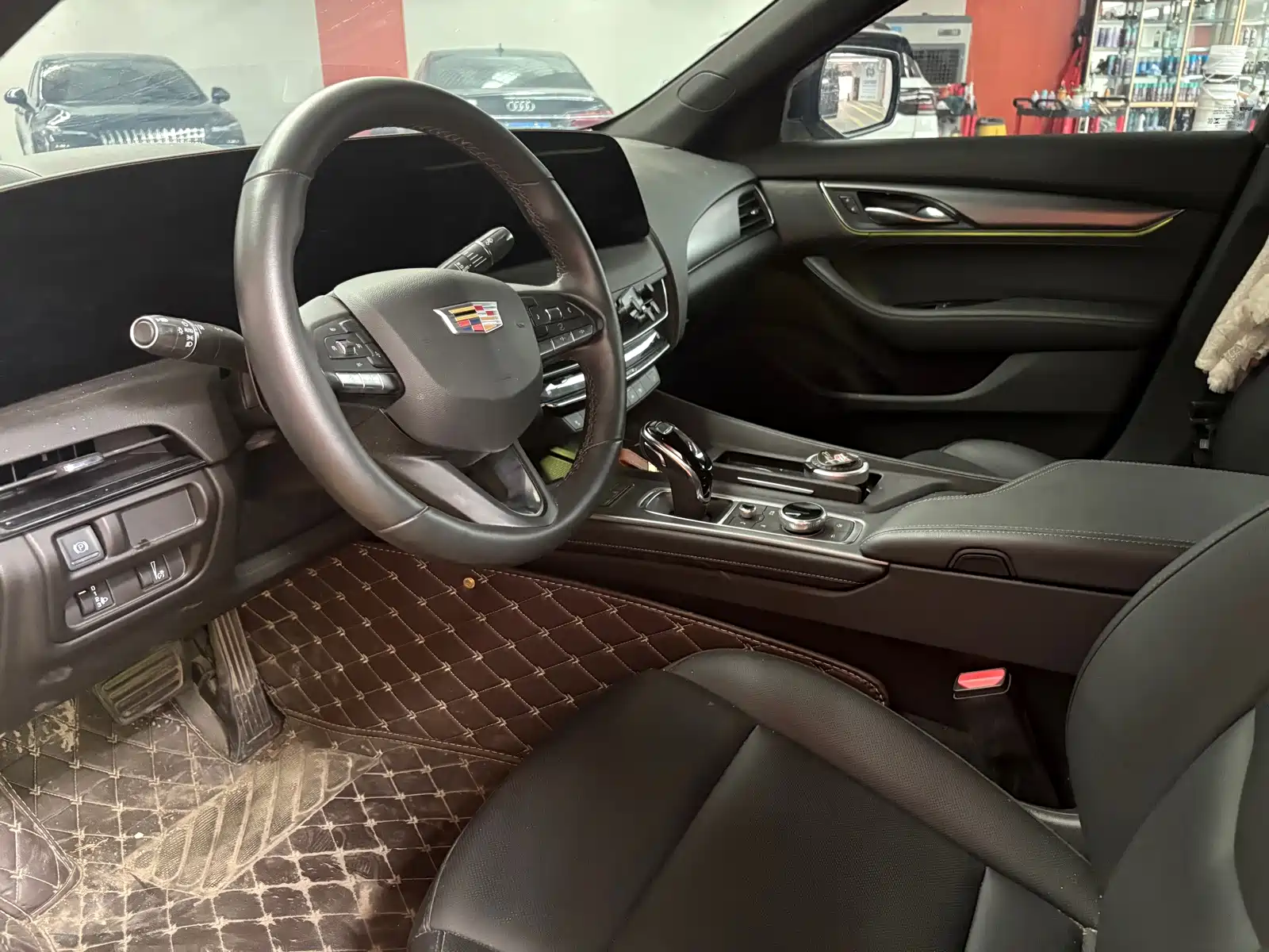 Фото 2 - Cadillac CT5