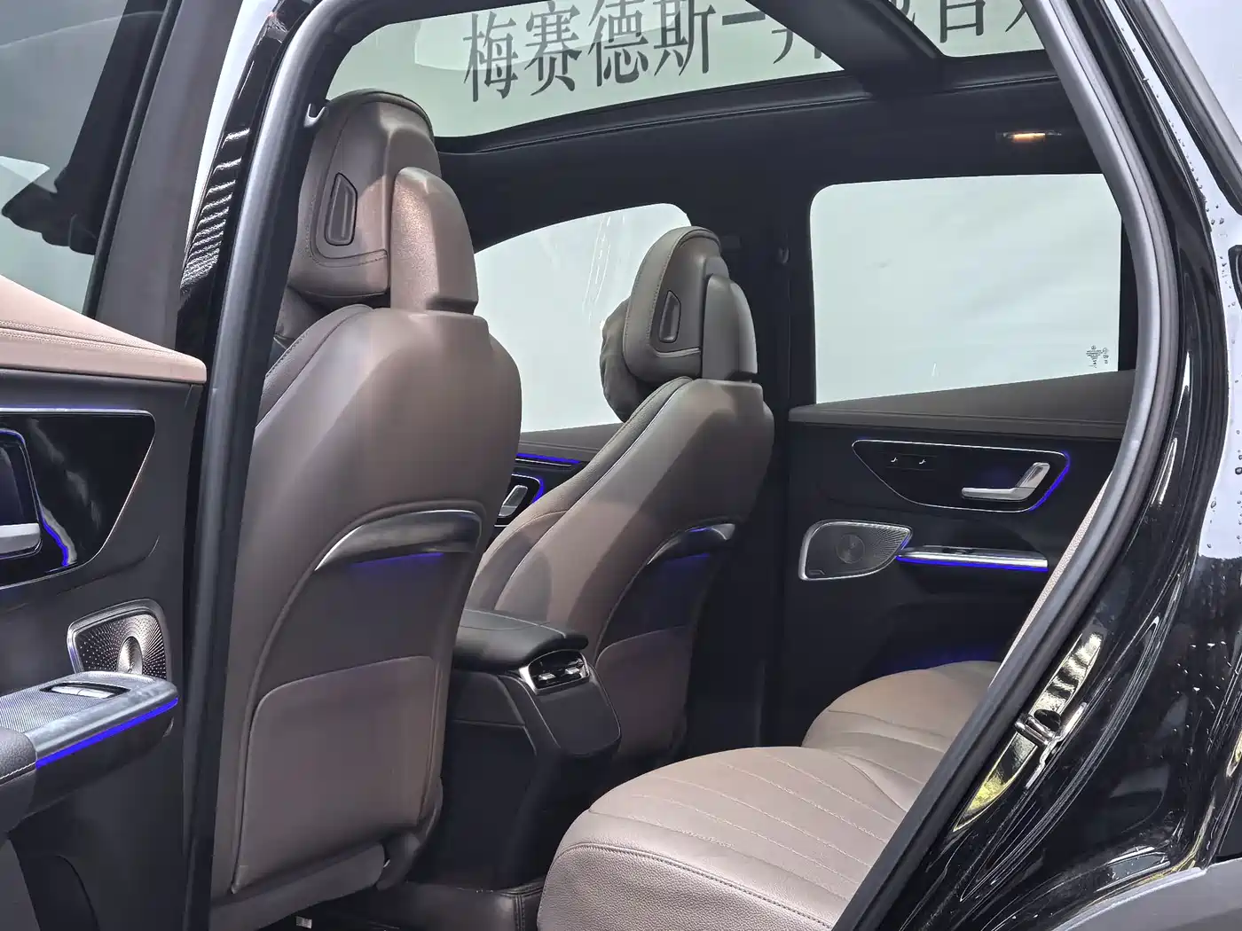 Mercedes-Benz EQE SUV 2025 2024 500 4MATIC Pioneer Edition