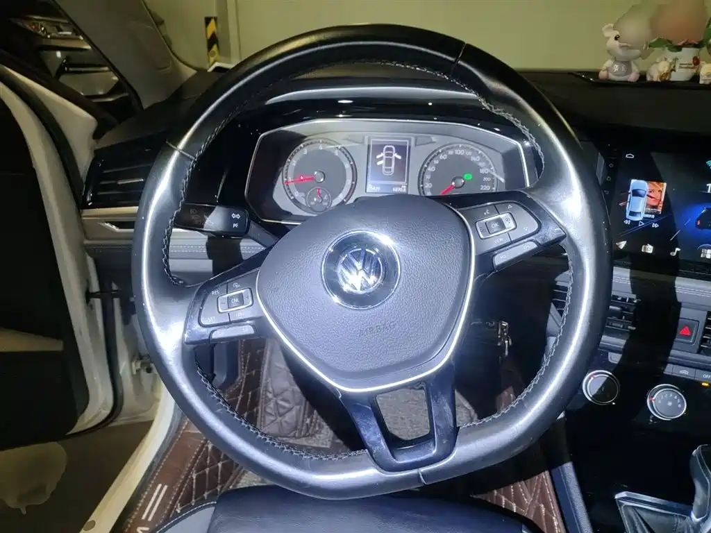 Volkswagen Sagitar 2019 200TSI DSG Comfort Edition China VI фото 3