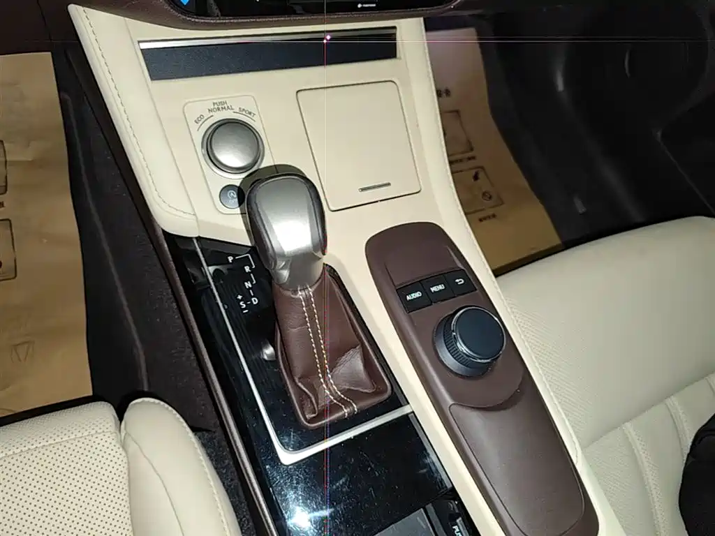 Lexus ES 2015 200 Elite Edition фото 13