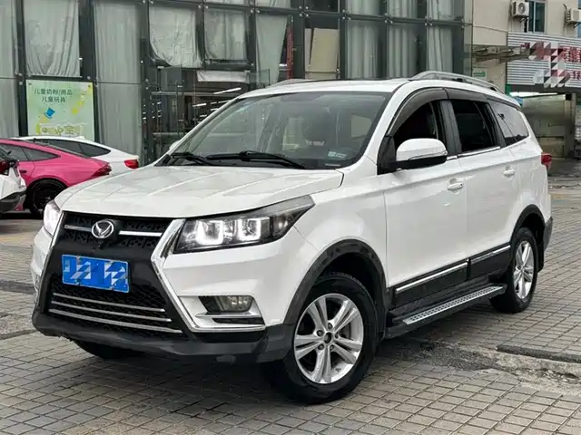 BAIC HUANSU BAIC MAGIC SPEED S3